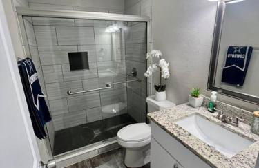 Lovely 2-bedroom condo next to AT&T Stadium - Photo 16