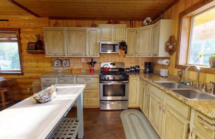 Long View Cabin, Breakfast Deck overlooking the Canyon! - Photo 21