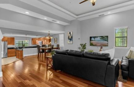 Florida Getaway - Renovated TownHome by Disney! - Photo 6