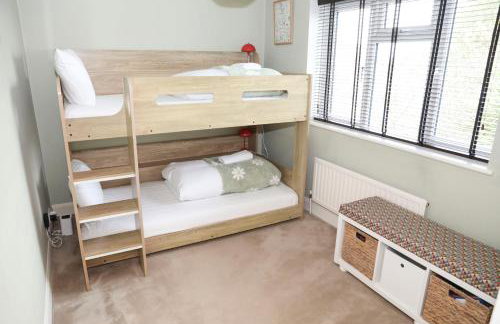 Hassocks Hideaway with Parking Garden - Foto 17