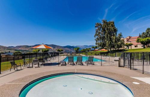Lake Chelan Shores Sleek Stunner 19 to 4 - Foto 22