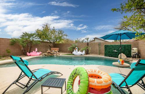 Chic Poolside Oasis - Karaoke - BBQ - Games - Foto 44