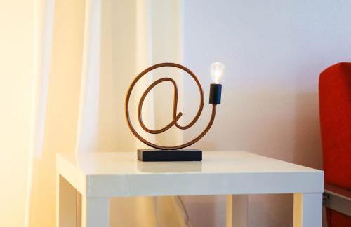 #StayinMyDistrict Modern Mid-Century Retreat - Foto 6