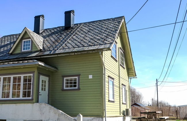 Greenhouse - Photo 24