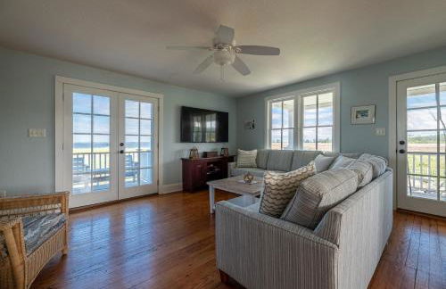 Sawyers Lodge - Historic Soundfront Home, Pool, Hot Tub, Boat Launch, Kayaks, Pets OK, Flex Stays - Foto 17