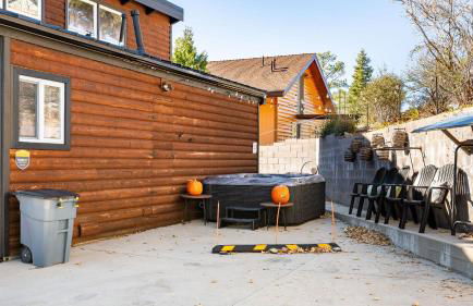 Scenic North Shore Stay w Games Near Snow Summit Lakeview Lodge by AvantStay - Foto 8