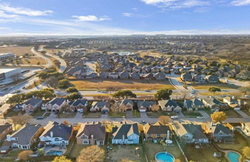 5-BD Vacation Retreat w Pool & Ping Pong - Foto 42