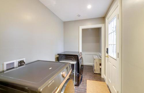 Easy Coast Access! Elevated Marthas Vineyard Stay - Foto 21