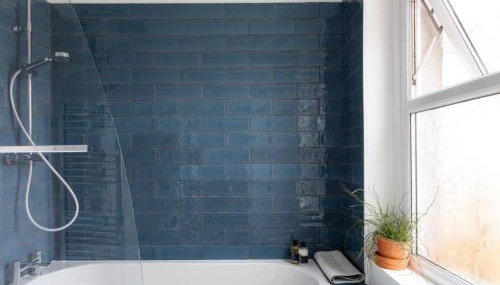 Beautiful Two Bed Mumbles Flat - with parking space - Foto 5