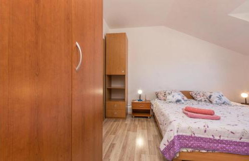 3 Bedroom Amazing Apartment In Banjevci - Foto 19