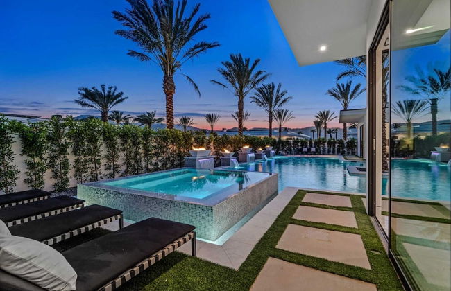 Villa Sleeps 17 w/ Pool, Firepit, Putting Green Bravo Villa 3 by Avantstay - Foto 34