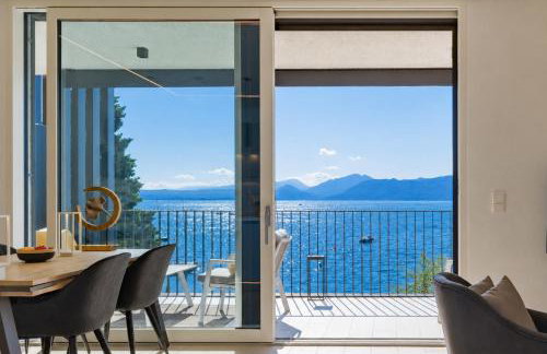 SalvatoreHomes - Luxurious Dreamview Waterfront Apartment in Torri del Benaco with Pool - Casa Azura - a 5 Star Luxury Collection at Lake Garda - Foto 1