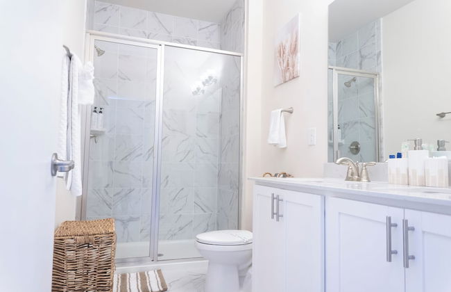 Cozy Retreat near Uptown Charlotte with Free Parking & Wi-Fi - Foto 33