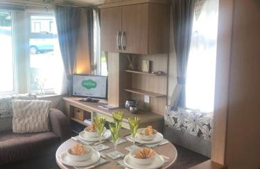 Cosy holiday caravan minutes from the beach - Foto 3