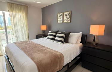 SPECIAL Beautiful Modern Beach Condo - Foto 11