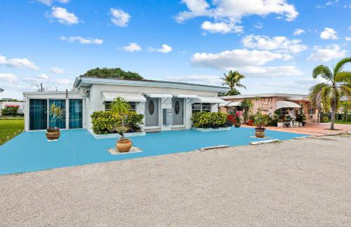 Comfy BNB w/ King Bed + Work/Travel + Beach 8 Min - Foto 17