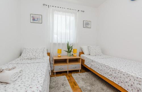 Luton Apartment Zadar Kozino Heating Pool & Jacuzzi - Foto 79