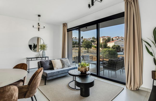 Sanders Elgio - Precious 3-bdr Apt With Balcony - Foto 1