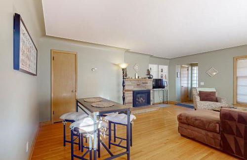 Close to Lake Harriet! Walkable Gem Near Shopping - Foto 7