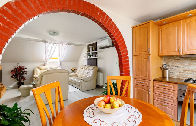 3 bedroom Apartment in Siófok with garden - Photo 13