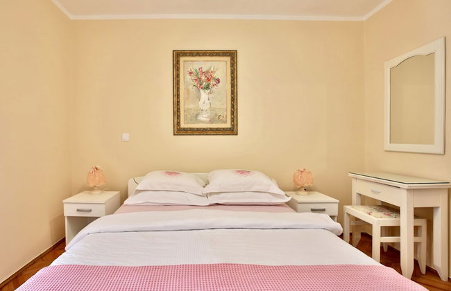 Marinero Apartments - Photo 3