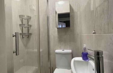 Serviced Apartment- 1 Bed-Next To Train Station - Foto 22