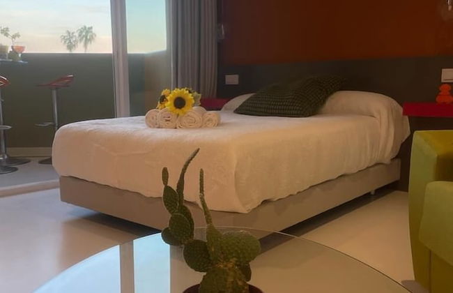 LaHola Glam Suites - Photo 25