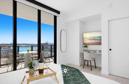 Chic 2BR Apartment Gym & Balcony Views - Foto 25