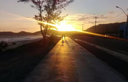 Casa em poucos passos da praia de Jaconé - Foto 32