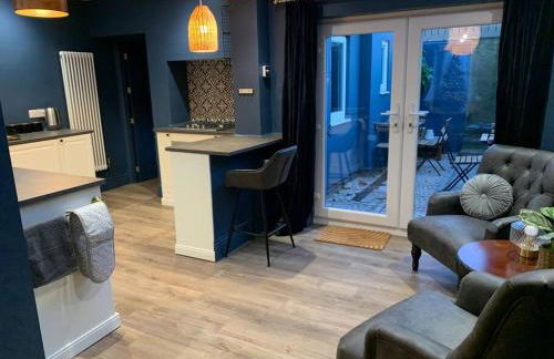 No 11, Fishguard, Ideal for beach, coastal path and town! - Photo 29