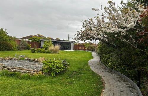 Whispering Waves Guest house, Brighton-8 mins, Guests 4, Beachfront, Free parking, WiFi, Kitchen and AC - Foto 14