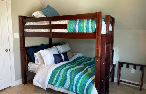 Private beach access -360 Water Views - Upscale home - Second Row - Foto 24