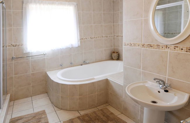 Chalet 40 Entire House Tranquil and Family-friendly Location - Photo 13