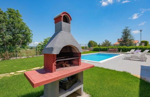Beautiful Home In Labin - Photo 13