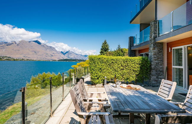 LAKE FRONT 3-BEDROOM APARTMENT WITH LAKE ACCESS - Foto 24