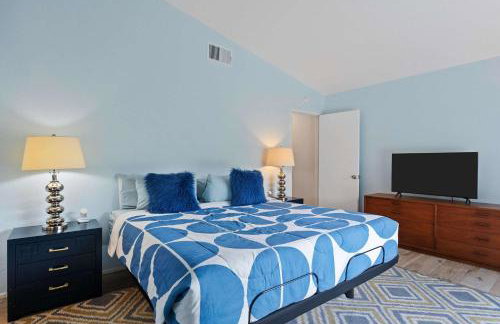 Hacienda Hideaway 3BR Desert Oasis w Pool Spa & Firepit - Foto 25