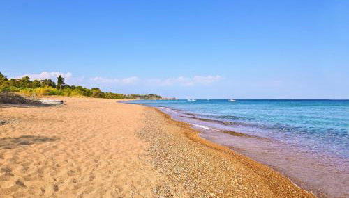 Koroni Seaview Retreats - Summer Escape Lodgings - Photo 3