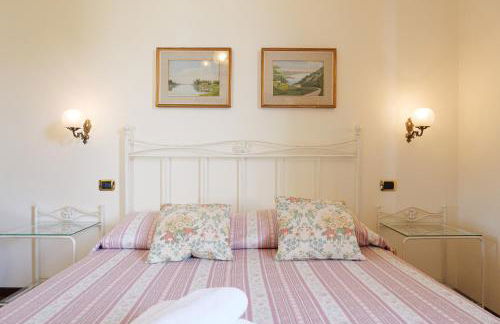 CASA NAVLA' AppartamentI "Ulivi"- "Fiori" -"Velieri"-"Luna"-"Nido"-"Taverna" - Foto 11