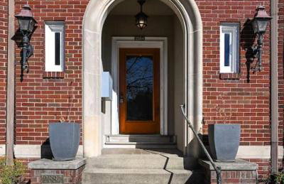 Hyde Park Comfort with Office Near Everything - Photo 30