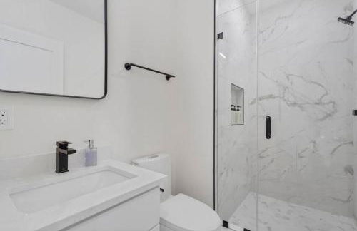 Charming Townhouse in Downtown DC with Rooftop Free Parking and WIFI Capitol Hill 4 - Foto 13