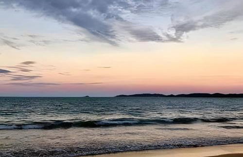 Casa super Charmosa em condomínio na praia - Foto 33