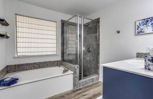 Rockwall Luxury Retreat-Pool/Spa/Patio/Gameroom - Foto 38