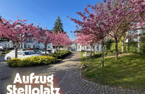 Beste Lage mit Warnowblick - großer Balkon, zwei Schlafzimmer, Aufzug, Stellplatz - Foto 11