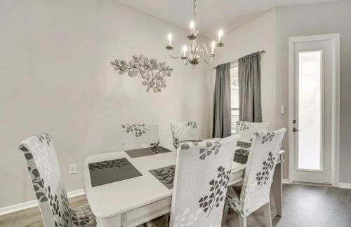 Relax, Recharge, and Explore from Tuscan Hills! - Photo 23