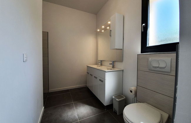 Villa With Pool & Views - Photo 13