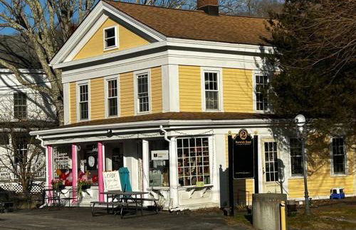 Walk To Goodspeed Opera House from this quaint 2 BDRM APT - Foto 22