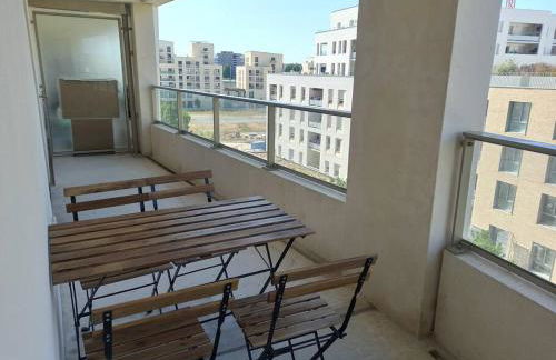 Centre ville, Parking, transport en commun au pied de l'immeuble - Foto 9