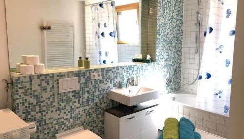 Exklusive Ferienwohnung m. Terrasse, ruhig gelegen - Foto 5