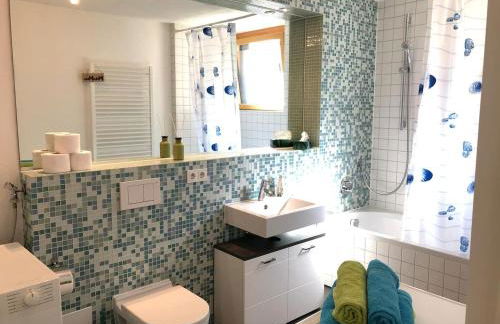 Exklusive Ferienwohnung m. Terrasse, ruhig gelegen - Foto 5