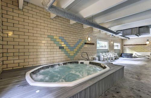 Steps to Ski Shuttle! Frisco Condo with Indoor Pool - Foto 32